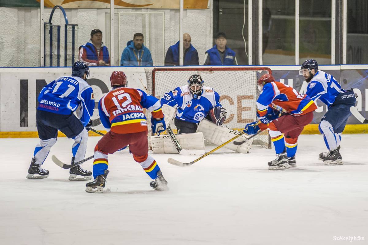 &bullet;  Fotó: Veres Nándor