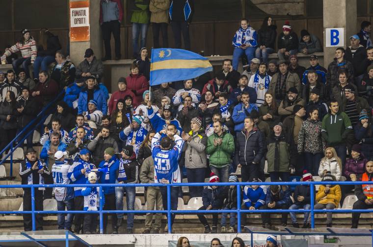 Verekedtek és rongáltak a bukaresti szurkolók Brassóban