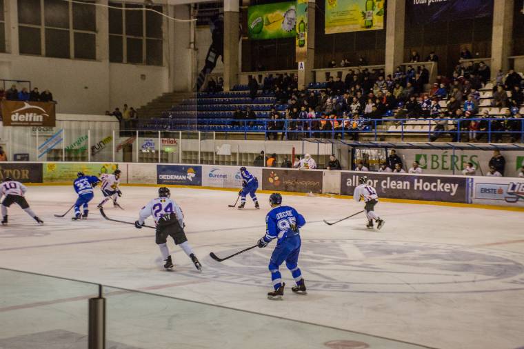 Forintmilliárdok az Orbán-kormánytól erdélyi magyar egyházaknak, szervezeteknek
