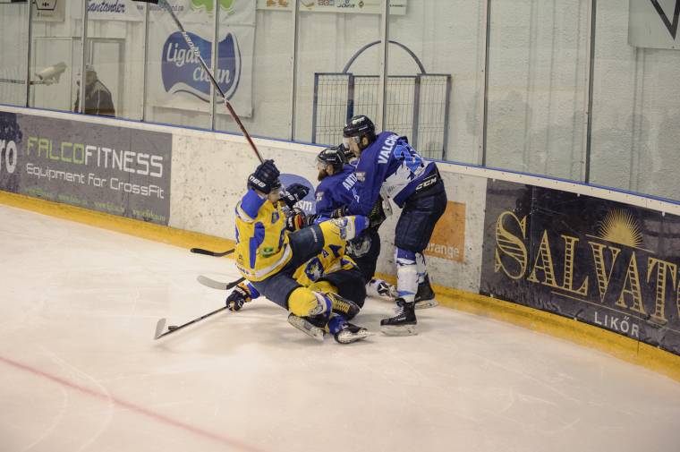 Czirmay az Erdély-zászló-ügyről: nincs igaza a csendőrségnek