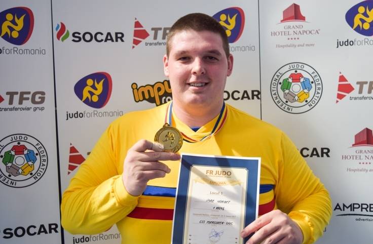 Imre Norbert, a 78 kg-os súlycsoport bajnoka •  Fotó: Frjudo.ro