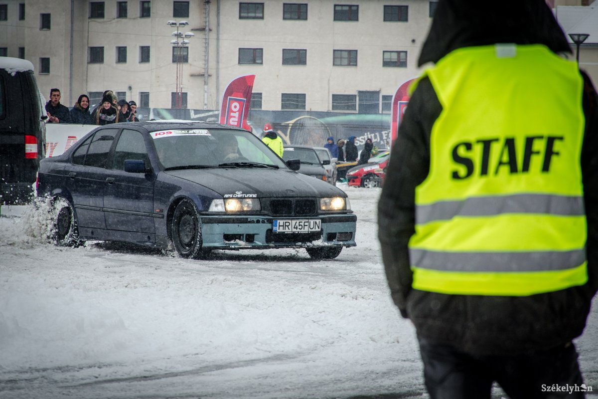 &bullet;  Fotó: Pinti Attila