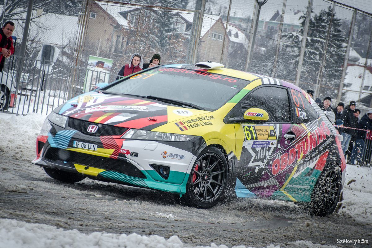 &bullet;  Fotó: Pinti Attila