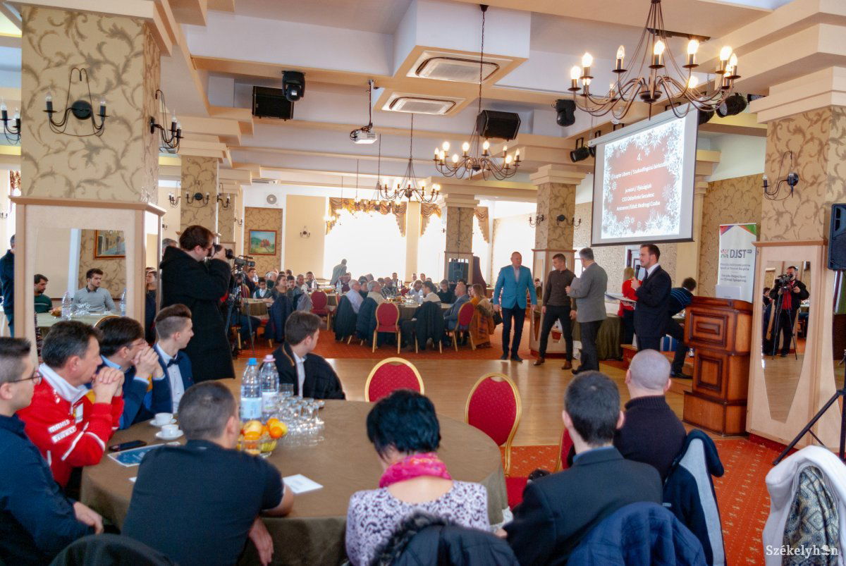 &bullet;  Fotó: Gábos Albin