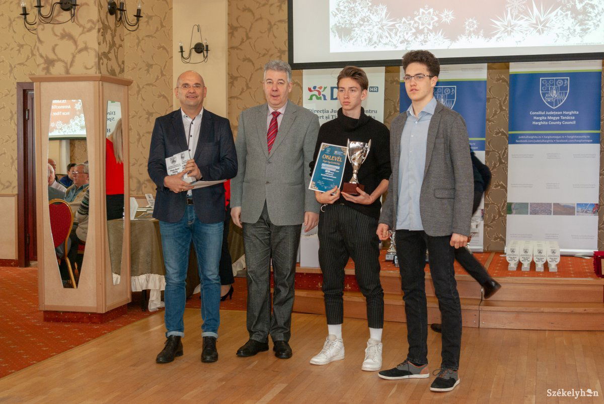 &bullet;  Fotó: Gábos Albin