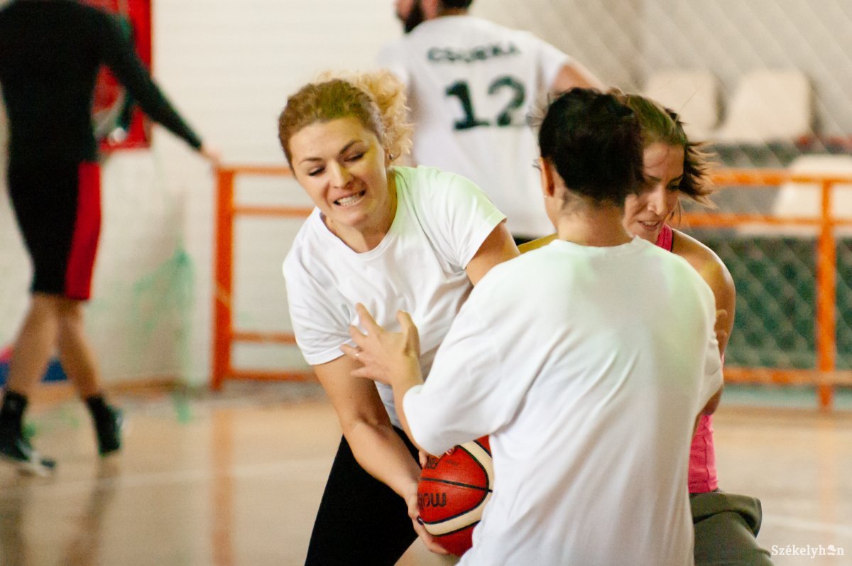 &bullet;  Fotó: Gábos Albin