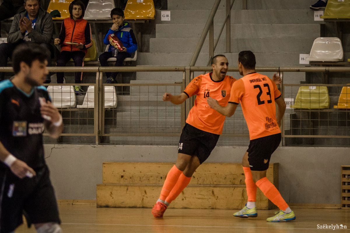 &bullet;  Fotó: Pinti Attila