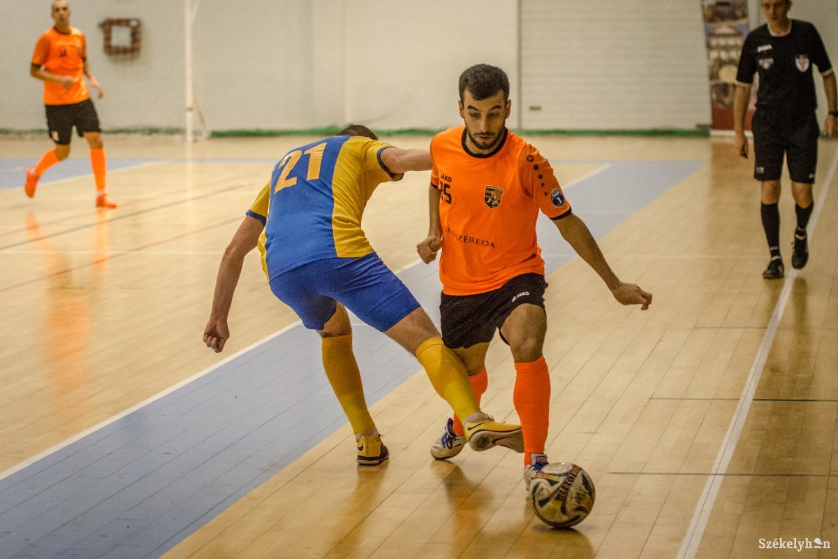 &bullet;  Fotó: Pinti Attila