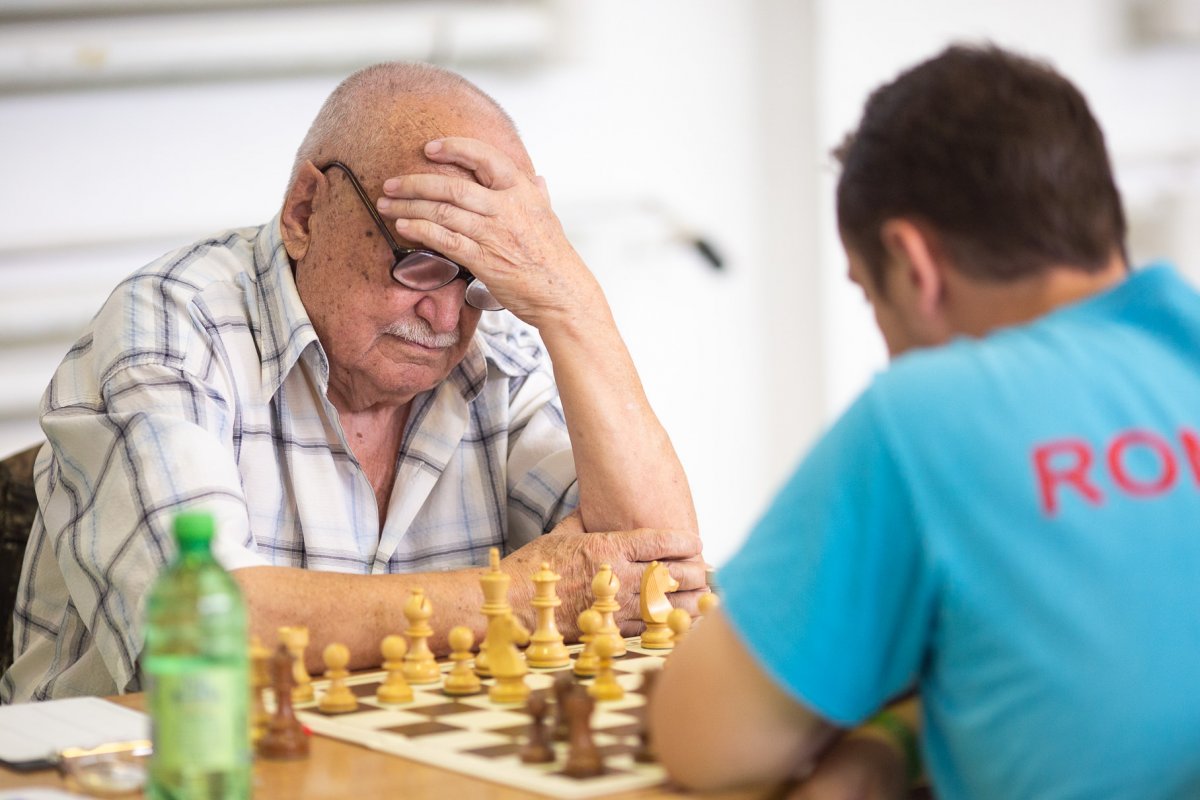 Kocsis Mihály és a végső győztes Barátosi Dániel csatája • Forrás: Caissa.ro 