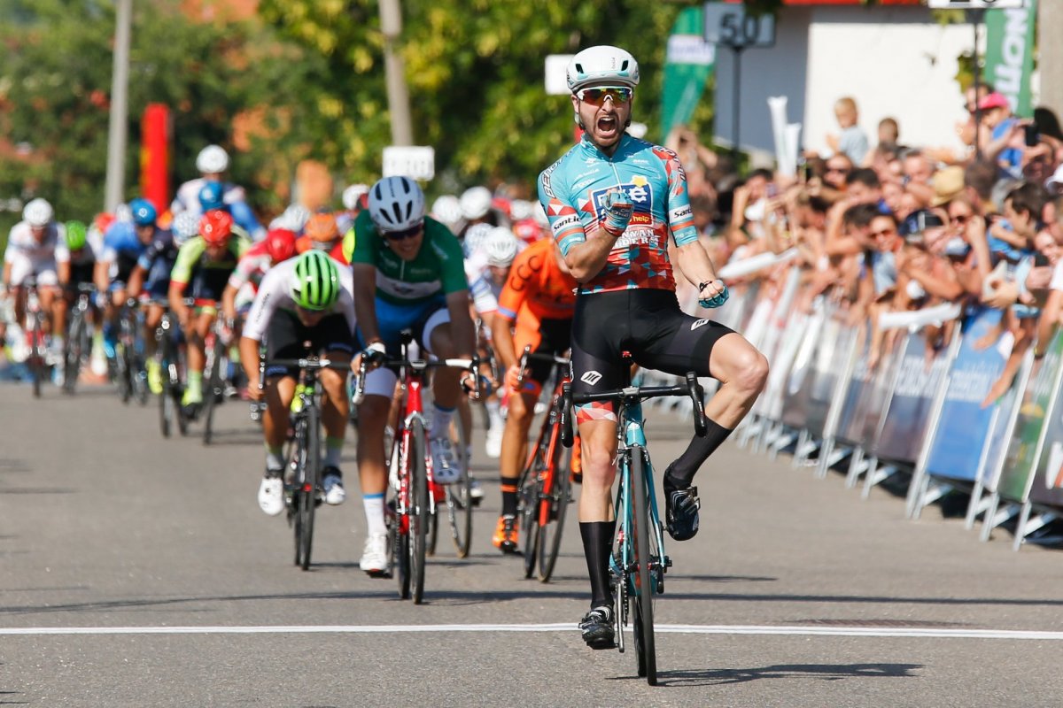 Nikodemus Holler ért célba elsőként a kazincbarcikai befutón &bullet;  Fotó: Halmágyi Zsolt