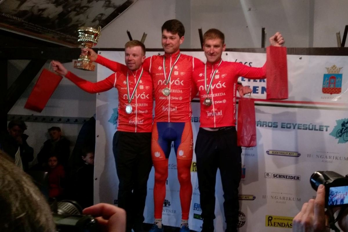 A három dobogós (balról jobbra): Prevar, Bratascsuk, Kononenko &bullet;  Fotó: Facebook/Team Novák