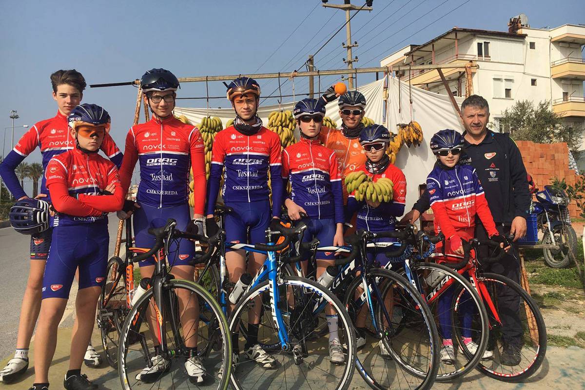 &bullet;  Fotó: Facebook/Novák Cycling Academy