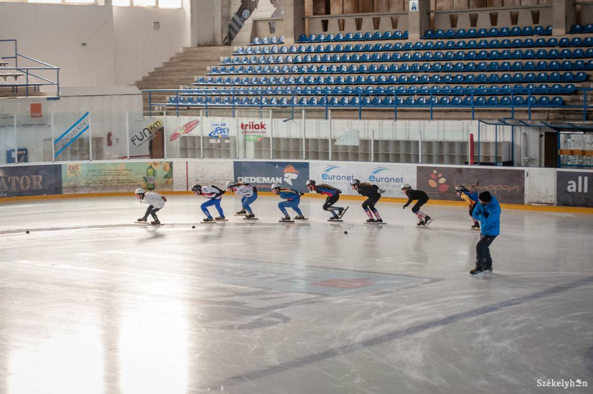 A válogatott gyorskorcsolyázók közül hárman Csíkszeredából utaznak el Bosznia-Hercegovinába &bullet;  Fotó: Gecse Noémi