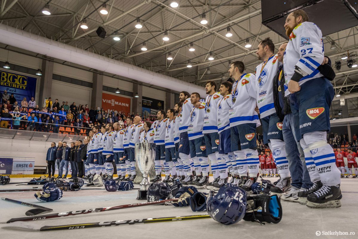 •  Fotó: Pinti Attila