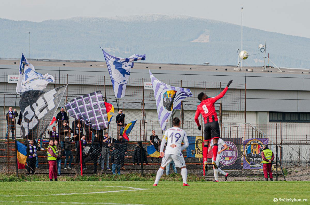 &bullet;  Fotó: Gábos Albin