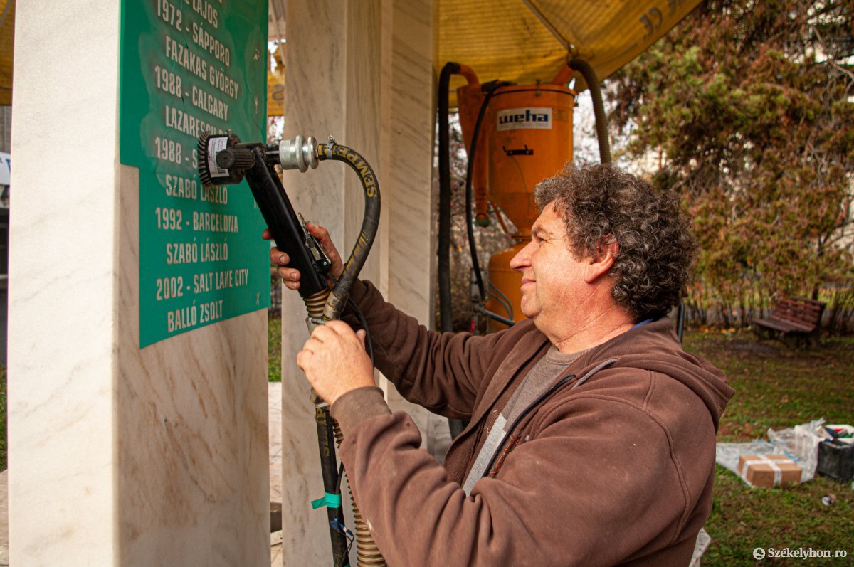 &bullet;  Fotó: Gábos Albin