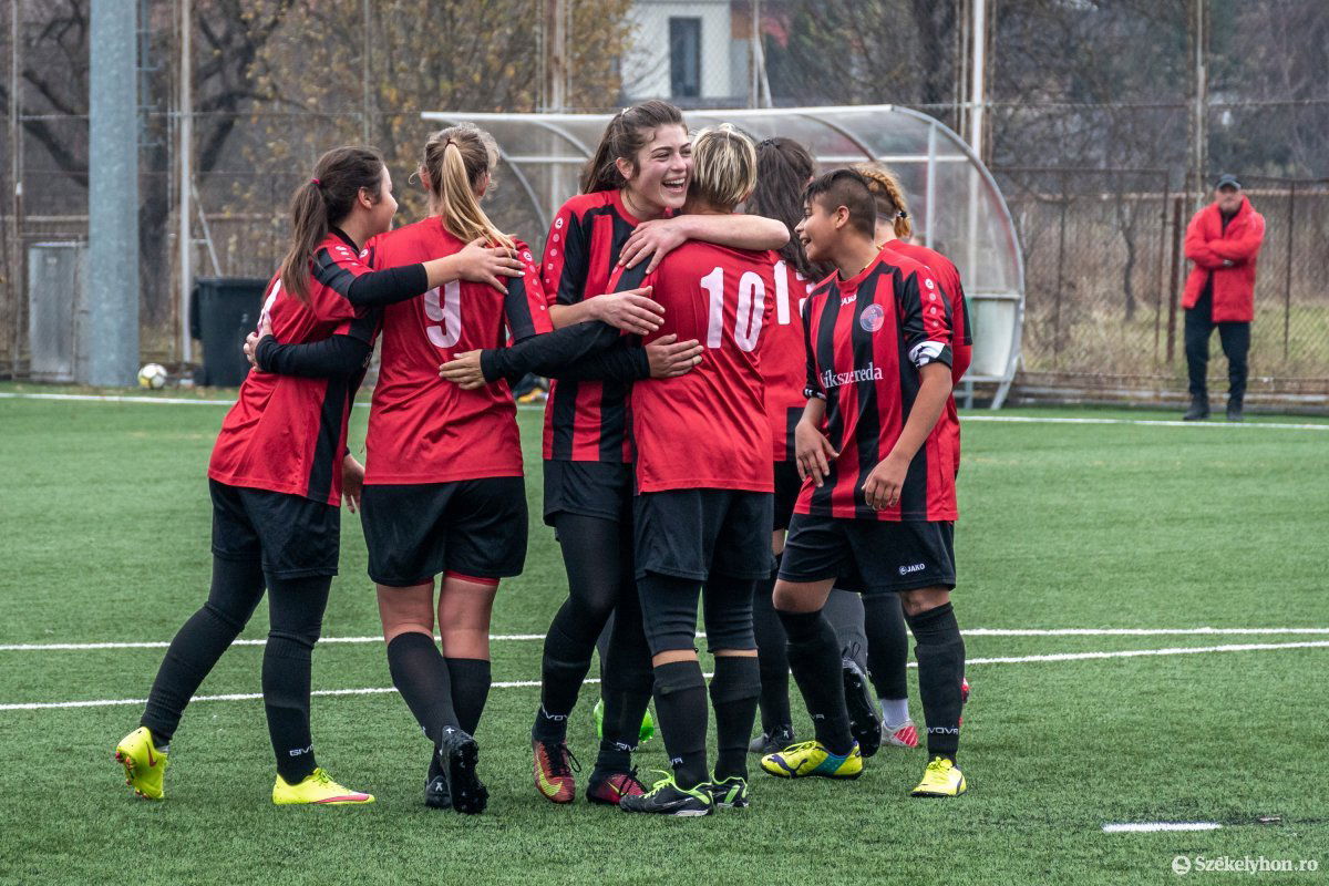 •  Fotó: Pinti Attila