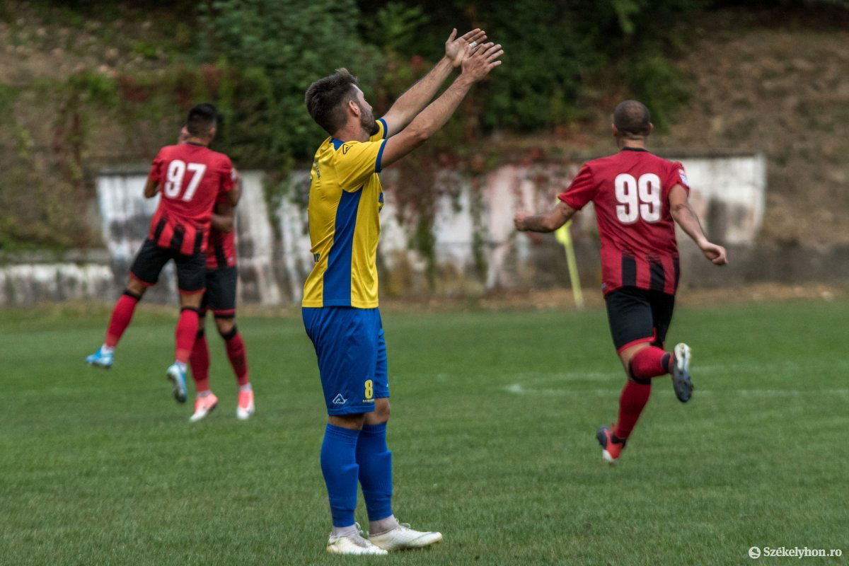 •  Fotó: Pinti Attila