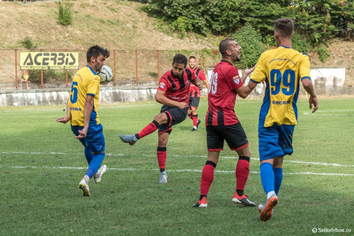 •  Fotó: Pinti Attila