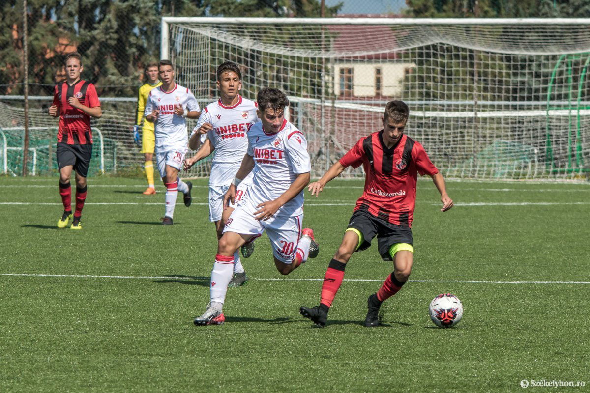 •  Fotó: Pinti Attila