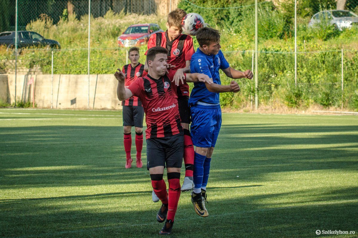 FK Csíkszereda–Bukaresti CSA Steaua U17 •  Fotó: Pinti Attila