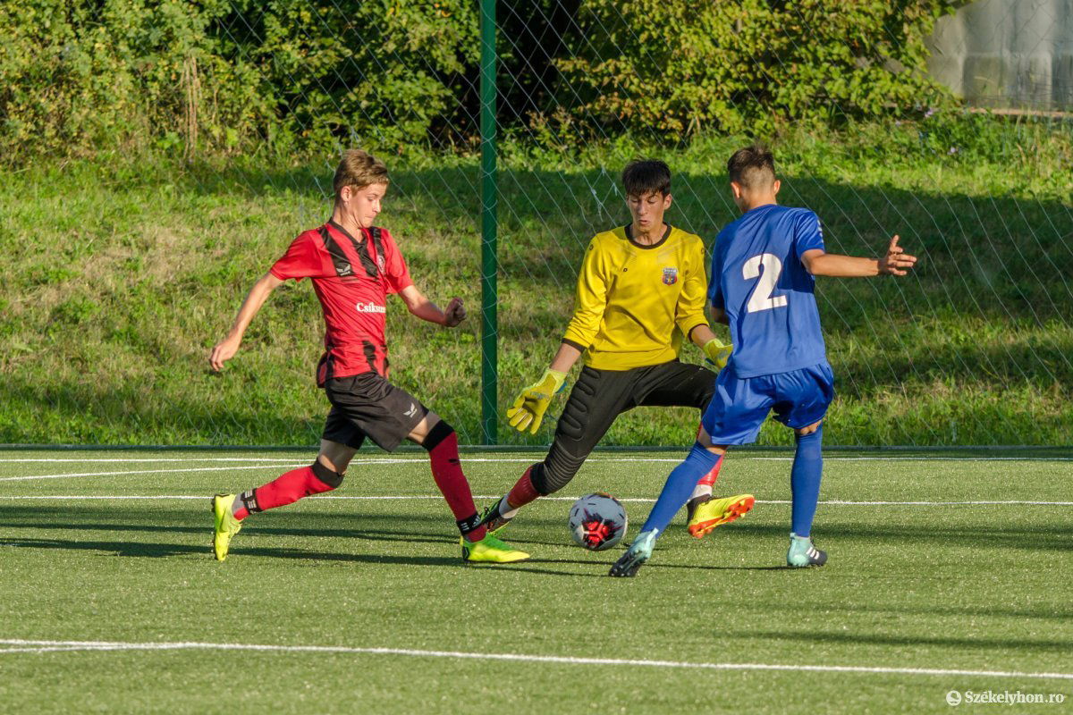 FK Csíkszereda–Bukaresti CSA Steaua U17 • Fotó: Pinti Attila