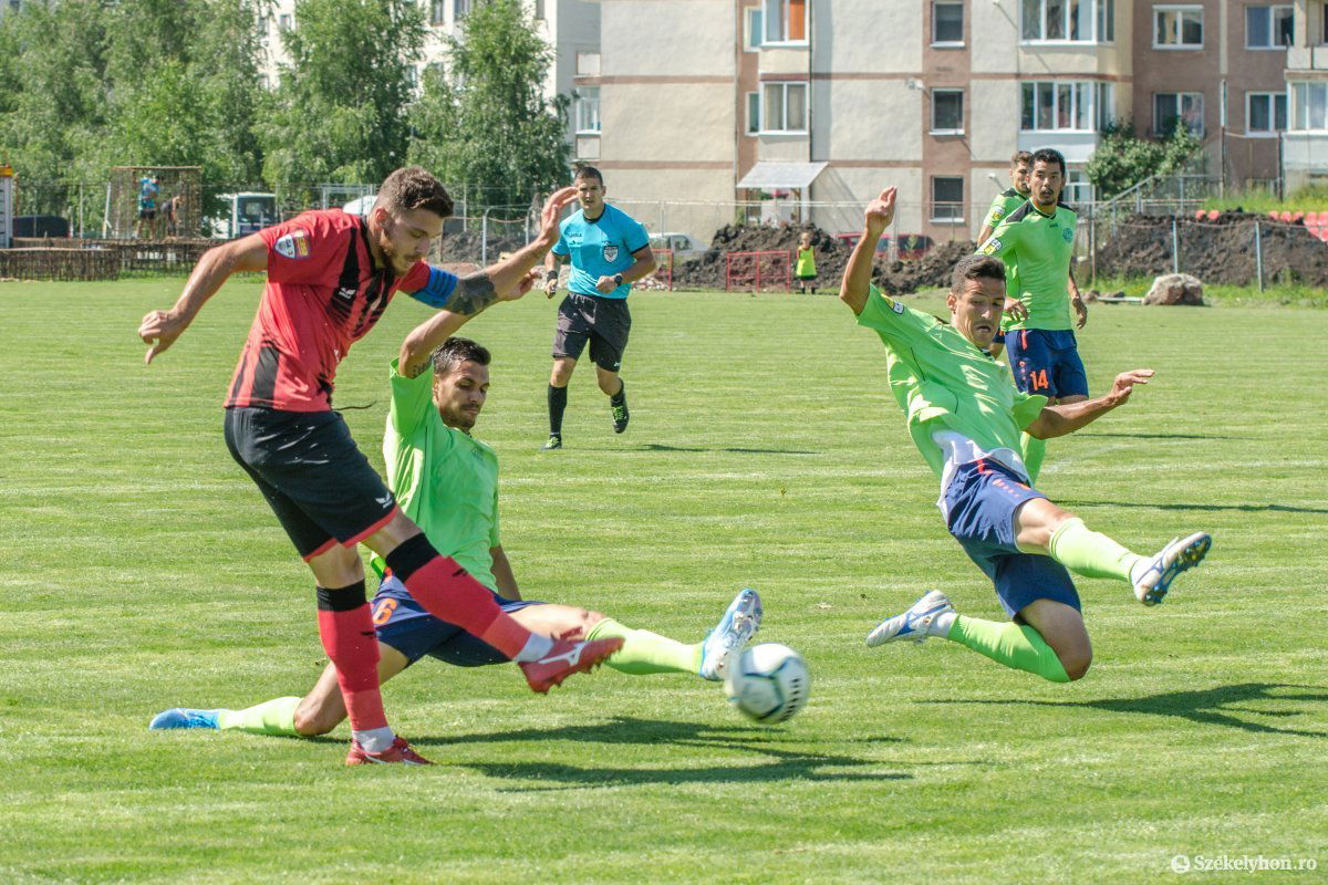 •  Fotó: Pinti Attila