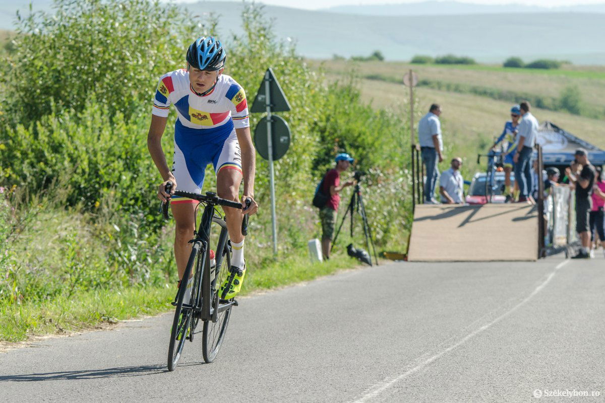 &bullet;  Fotó: Pinti Attila