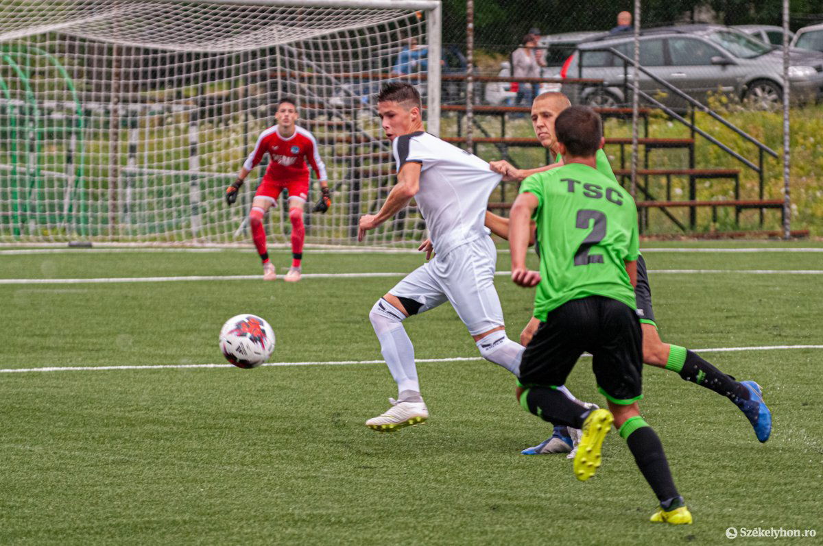 •  Fotó: Gábos Albin