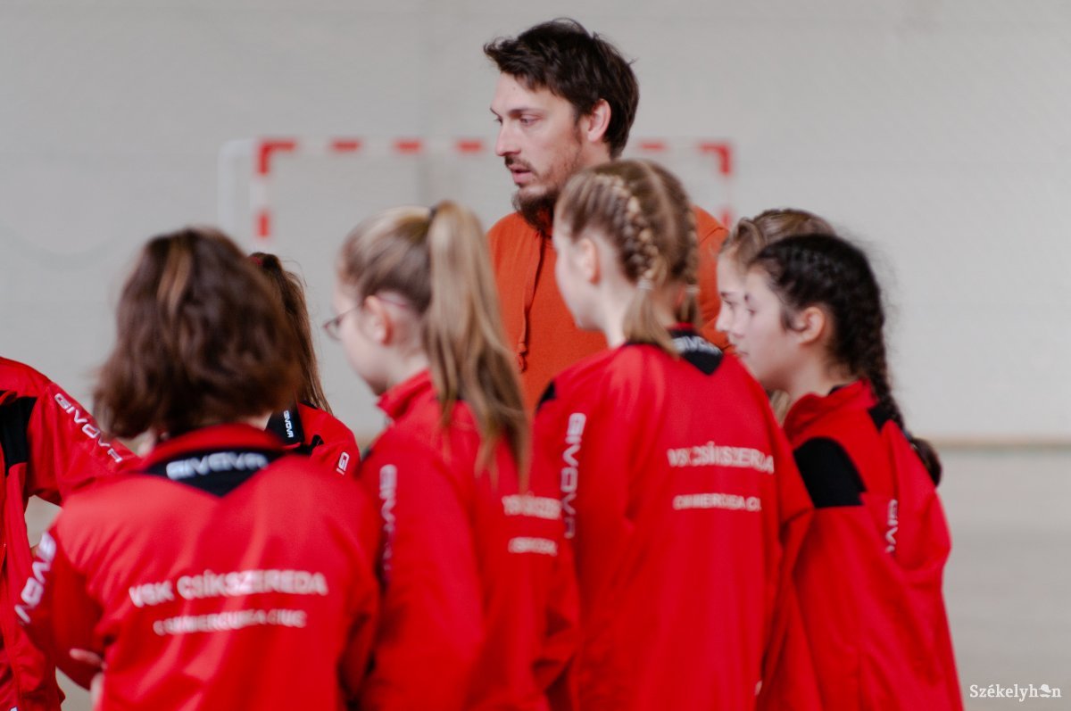 &bullet;  Fotó: Gábos Albin