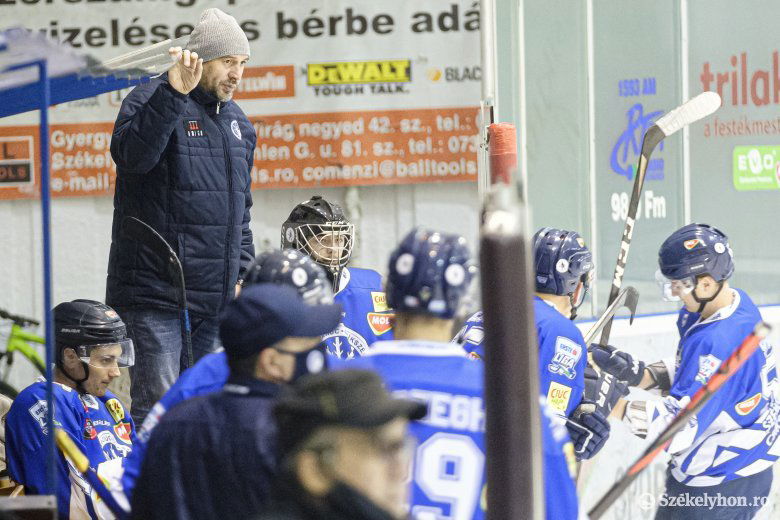 Hozó Levente a Sportklub kispadján a hétvégi, Sportul elleni bajnoki mérkőzésen •  Fotó: Veres Nándor