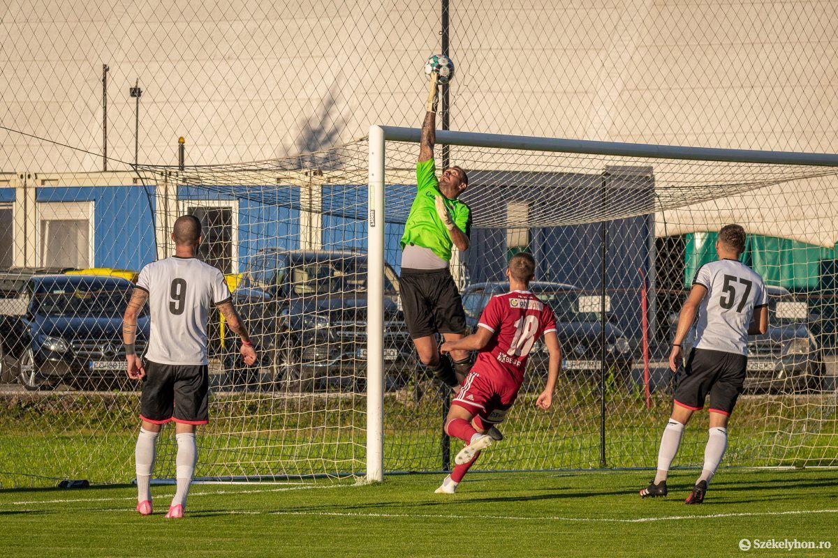 •  Fotó: Pinti Attila