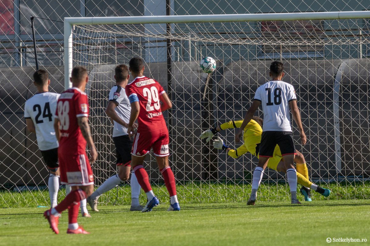 •  Fotó: Pinti Attila