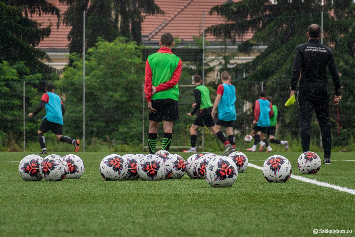 &bullet;  Fotó: Pinti Attila