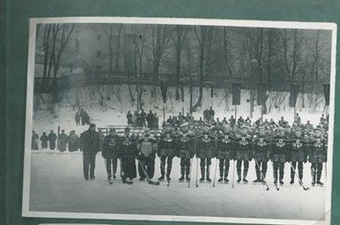 •  Fotó: Sprencz Tamás gyűjteménye