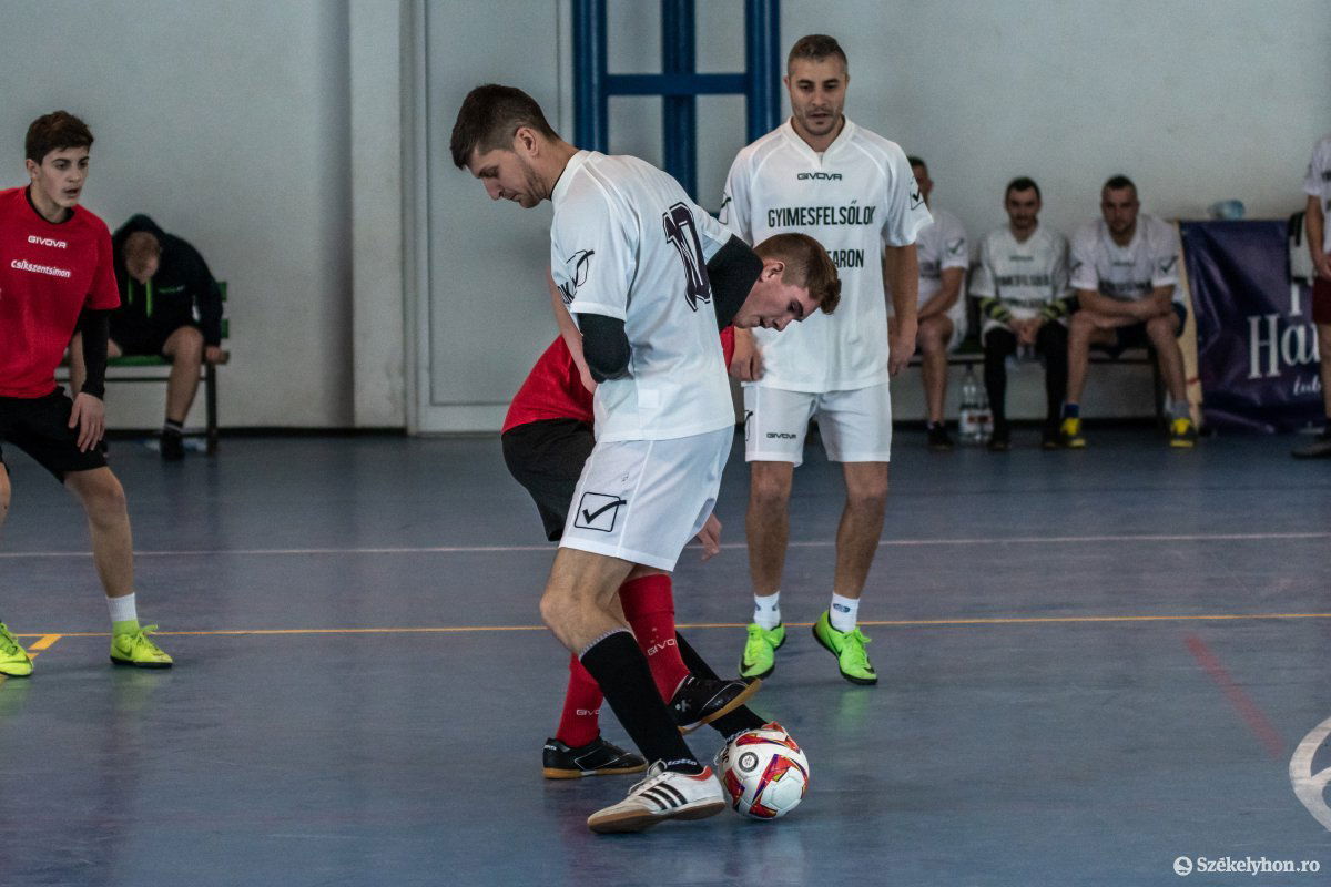 Gyimesfelsőlok–Csíkszentsimon II. &bullet;  Fotó: Pinti Attila