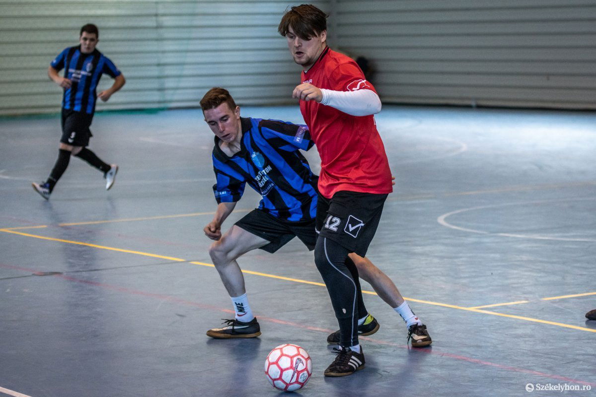 Csíkszentmárton–Lázárfalva &bullet;  Fotó: Pinti Attila