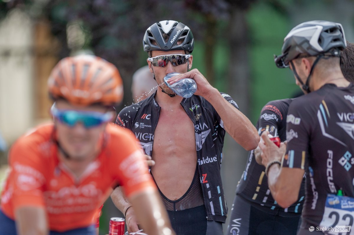 &bullet;  Fotó: Pinti Attila