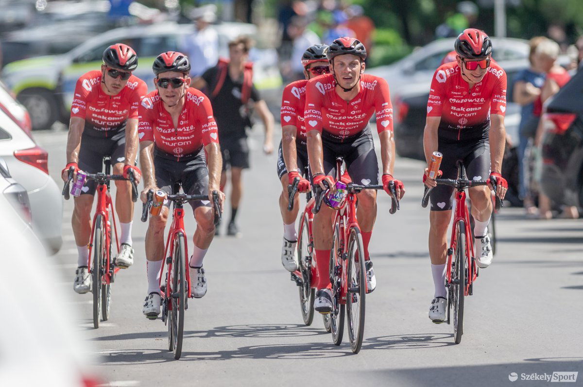 &bullet;  Fotó: Pinti Attila