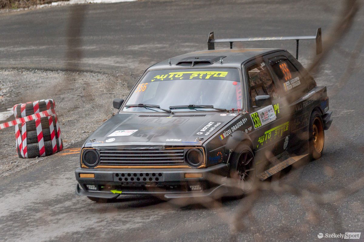 &bullet;  Fotó: Pinti Attila