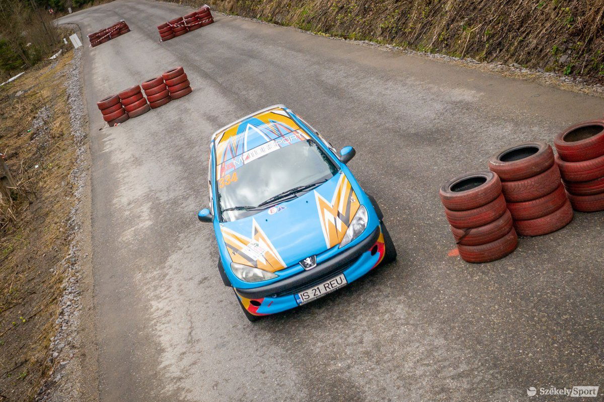 &bullet;  Fotó: Pinti Attila