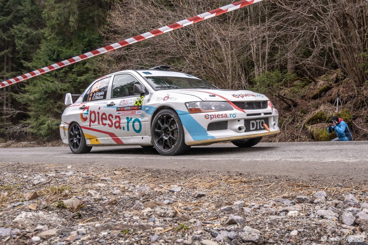 &bullet;  Fotó: Pinti Attila