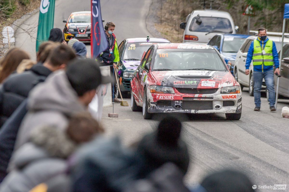 &bullet;  Fotó: Pinti Attila