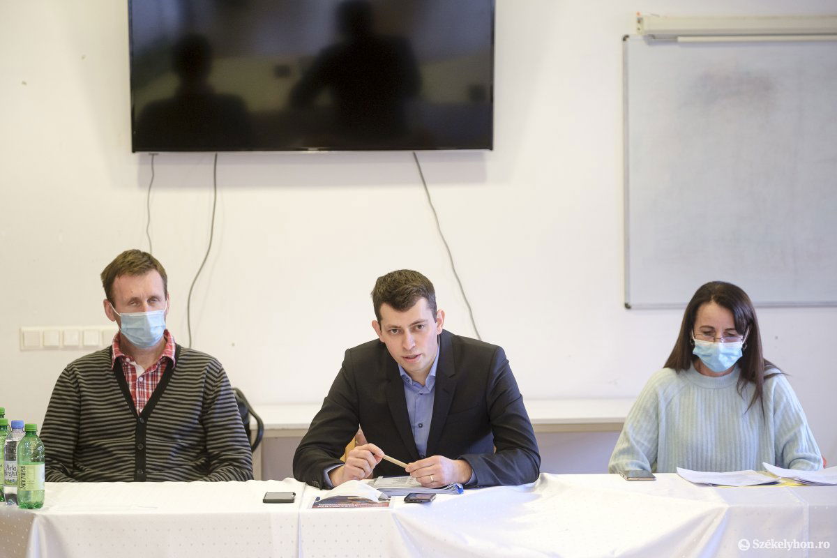 Balról jobbra: Ovidiu Dănciuț, Sebestyén Szabolcs és Corina Grosu •  Fotó: Veres Nándor