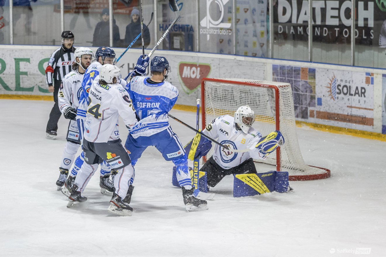 •  Fotó: Pinti Attila