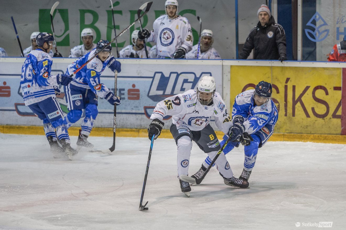 •  Fotó: Pinti Attila