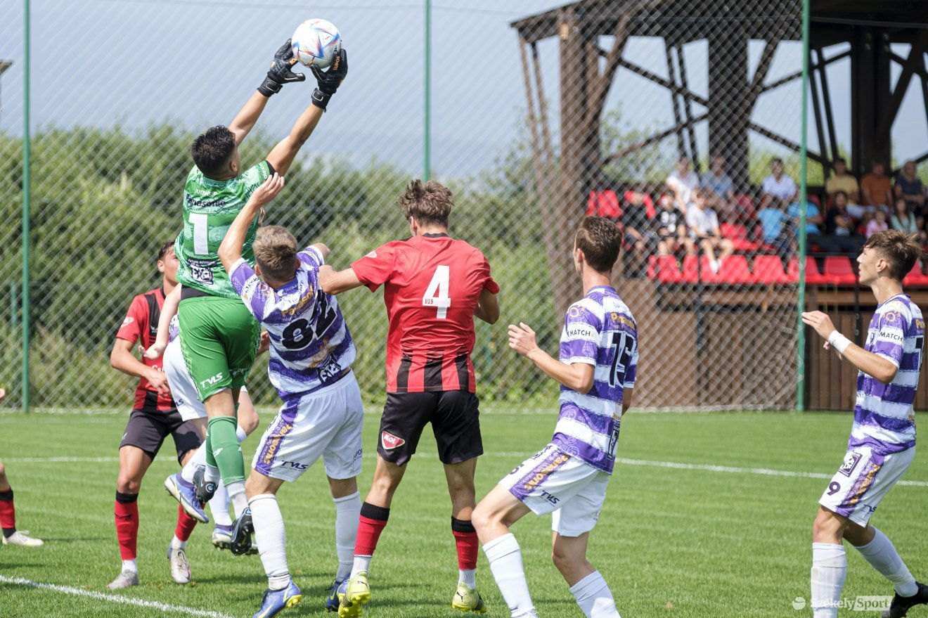 •  Fotó: Veres Nándor