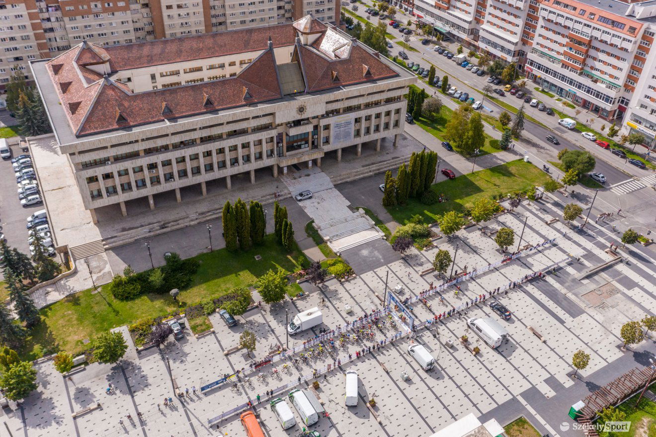 •  Fotó: Pinti Attila