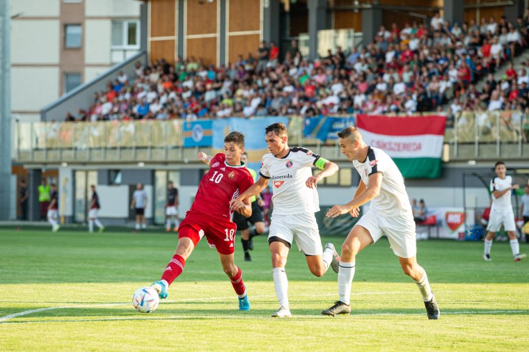 Csíki fociünnep három himnusszal, székelyföldi győzelemmel