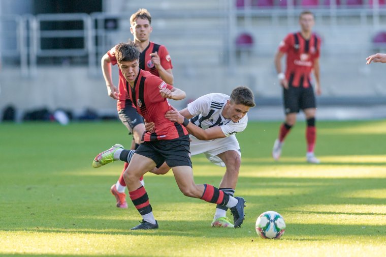 A történelmi duplázás háttere: Szuperkupa-sikerrel tenné teljessé a csodálatos idényt az FK Csíkszereda ificsapata